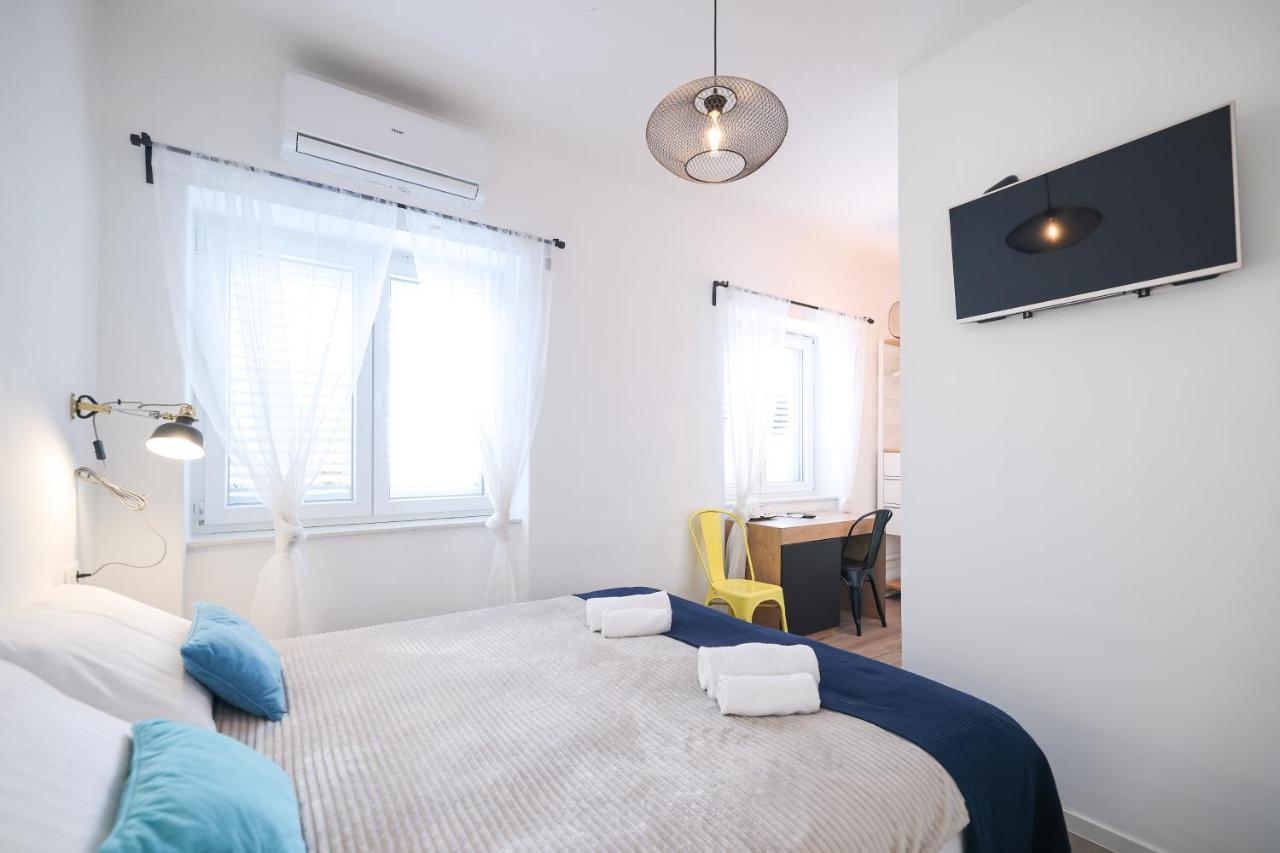 Rooms Lopwi Old Town Ground Floor Zadar Exteriör bild