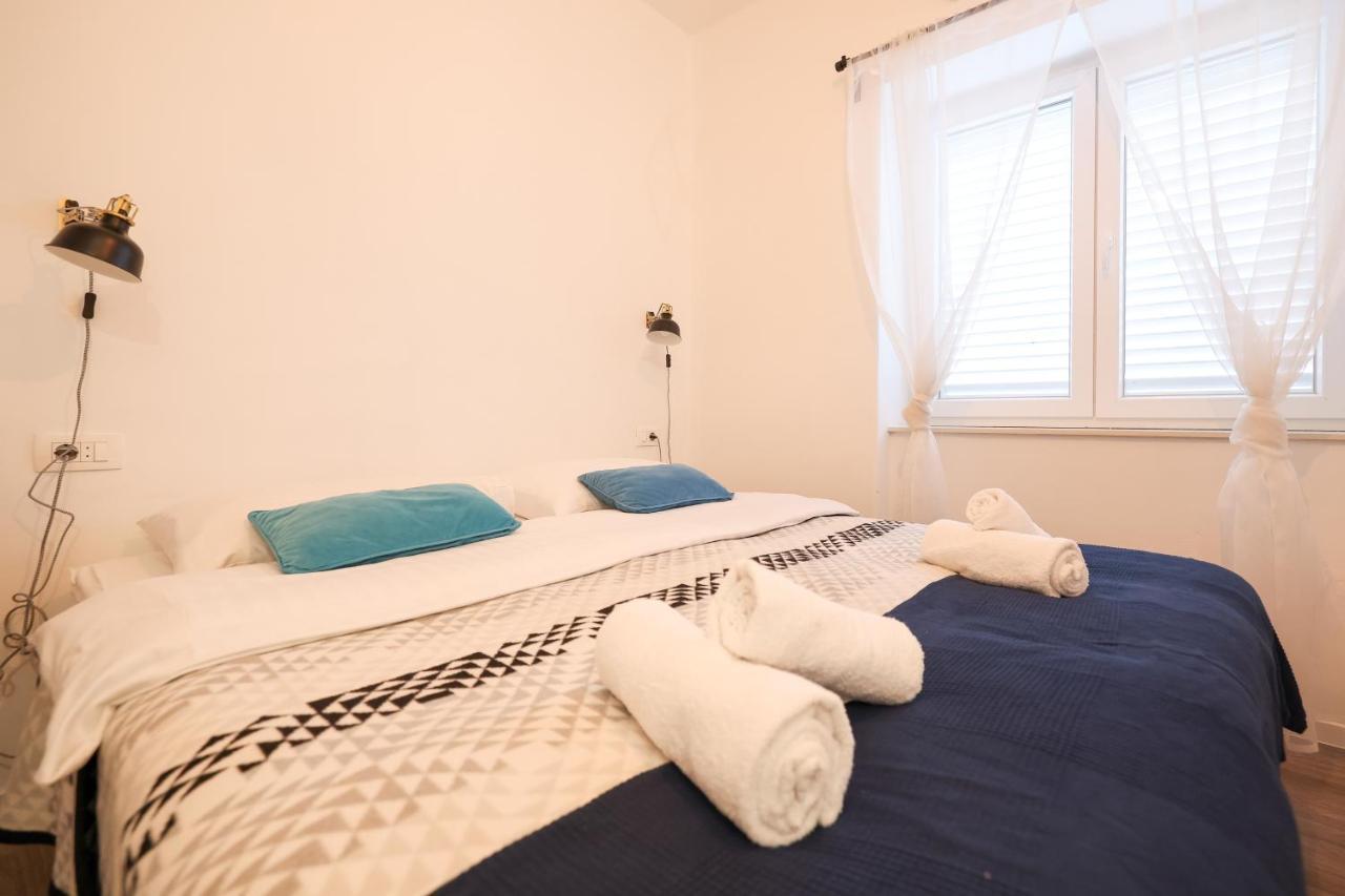 Rooms Lopwi Old Town Ground Floor Zadar Exteriör bild
